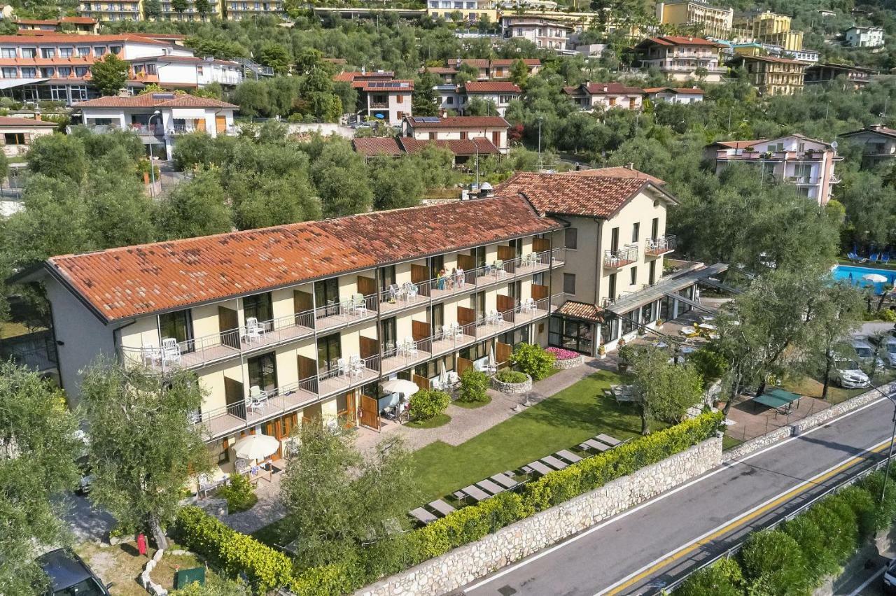 Hotel Rosemarie Limone sul Garda Exterior foto